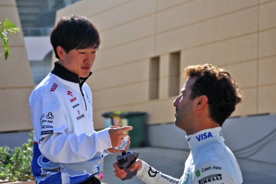 (L to R): Yuki Tsunoda (JPN) RB with Daniel Ricciardo (AUS) RB.
21.02.2024. Formula 1 Testing, Sakhir, Bahrain, Day One.
- www.xpbimages.com, EMail: requests@xpbimages.com © Copyright: Batchelor / XPB Images