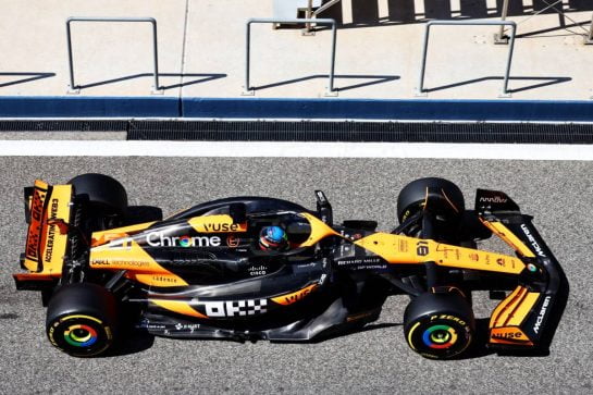 Oscar Piastri (AUS) McLaren MCL38.
21.02.2024. Formula 1 Testing, Sakhir, Bahrain, Day One.
- www.xpbimages.com, EMail: requests@xpbimages.com © Copyright: Batchelor / XPB Images