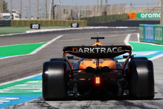 Oscar Piastri (AUS) McLaren MCL38.
21.02.2024. Formula 1 Testing, Sakhir, Bahrain, Day One.
- www.xpbimages.com, EMail: requests@xpbimages.com © Copyright: Batchelor / XPB Images