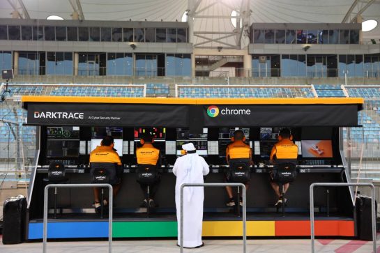 McLaren pit gantry.
21.02.2024. Formula 1 Testing, Sakhir, Bahrain, Day One.
- www.xpbimages.com, EMail: requests@xpbimages.com © Copyright: Batchelor / XPB Images
