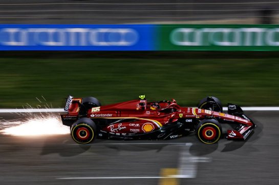 Carlos Sainz Jr (ESP) Ferrari SF-24 sends sparks flying.
21.02.2024. Formula 1 Testing, Sakhir, Bahrain, Day One.
- www.xpbimages.com, EMail: requests@xpbimages.com © Copyright: Coates / XPB Images