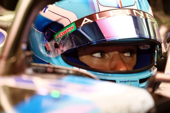 George Russell (GBR) Mercedes AMG F1 W15.
21.02.2024. Formula 1 Testing, Sakhir, Bahrain, Day One.
- www.xpbimages.com, EMail: requests@xpbimages.com © Copyright: Batchelor / XPB Images