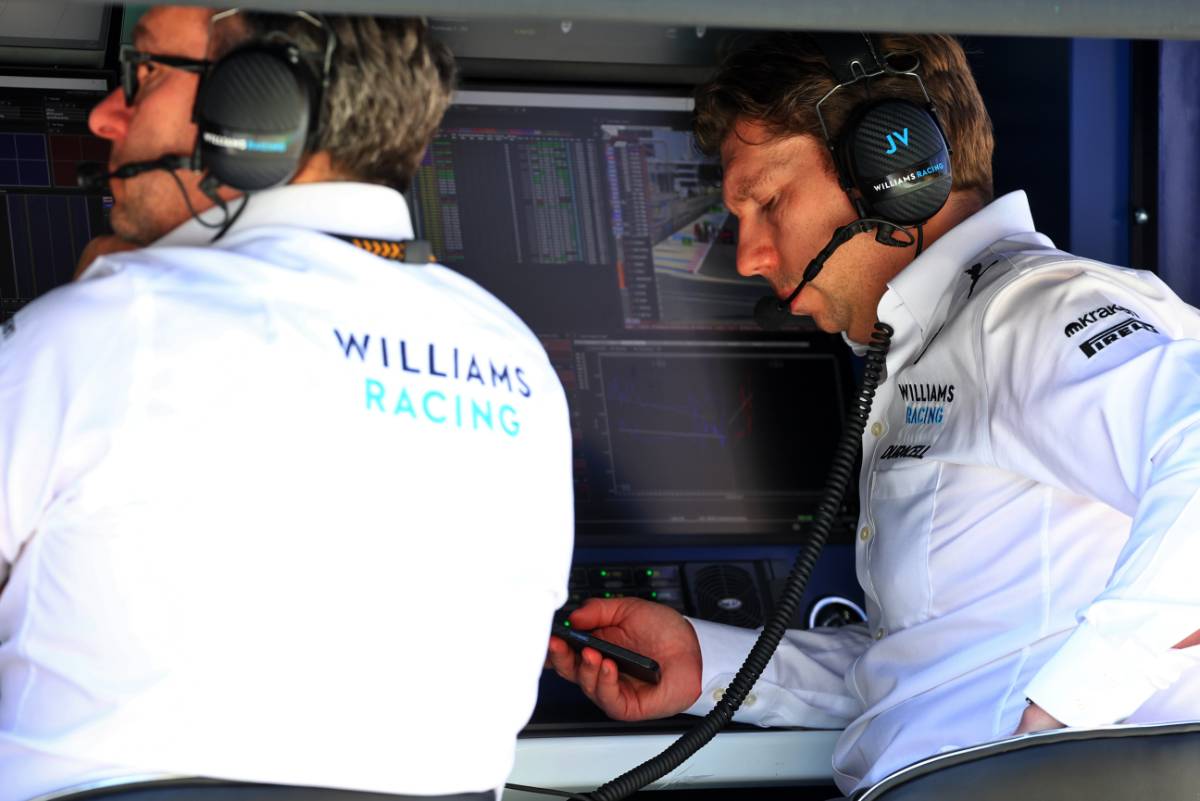James Vowles (GBR) Williams Racing Team Principal. 22.02.2024. Formula 1 Testing, Sakhir, Bahrain, Day Two. - www.xpbimages.com, EMail: requests@xpbimages.com © Copyright: Batchelor / XPB Images