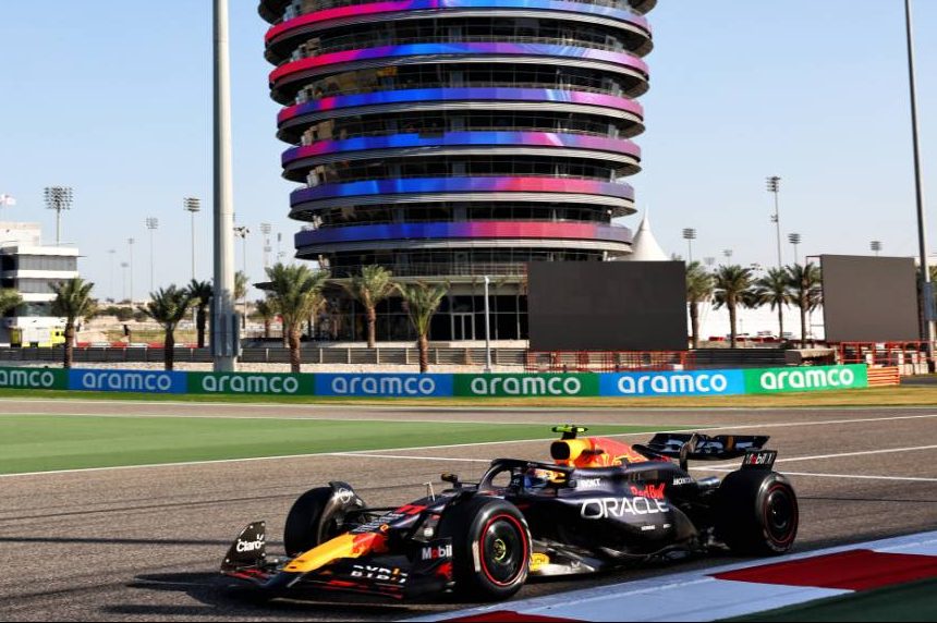 Sergio Perez (MEX) Red Bull Racing RB20. 22.02.2024. Formula 1 Testing, Sakhir, Bahrain, Day Two. - www.xpbimages.com, EMail: requests@xpbimages.com © Copyright: Batchelor / XPB Images