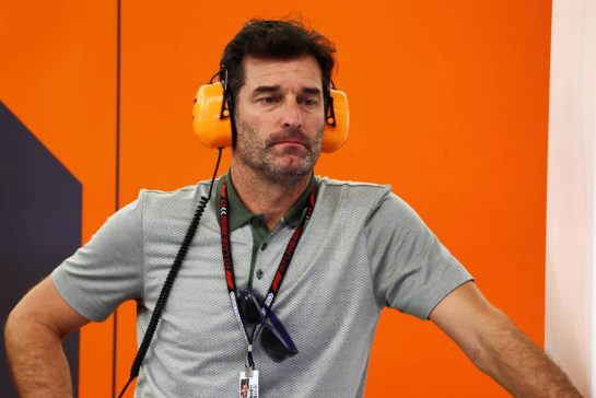 Mark Webber (AUS) Channel 4 Presenter / Driver Manager.
23.02.2024. Formula 1 Testing, Sakhir, Bahrain, Day Three.
 - www.xpbimages.com, EMail: requests@xpbimages.com © Copyright: Coates / XPB Images