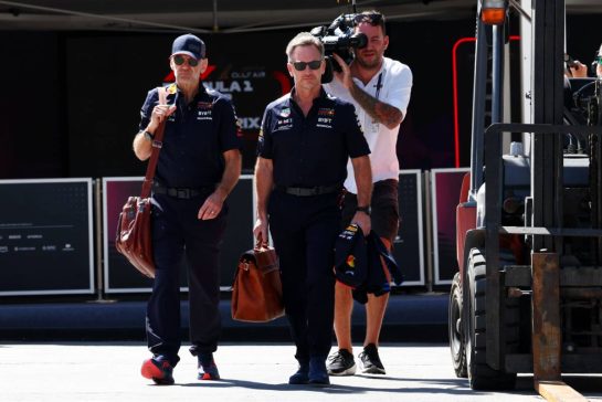 (L to R): Adrian Newey (GBR) Red Bull Racing Chief Technical Officer with Christian Horner (GBR) Red Bull Racing Team Principal.
29.02.2024. Formula 1 World Championship, Rd 1, Bahrain Grand Prix, Sakhir, Bahrain, Practice Day
- www.xpbimages.com, EMail: requests@xpbimages.com © Copyright: Coates / XPB Images