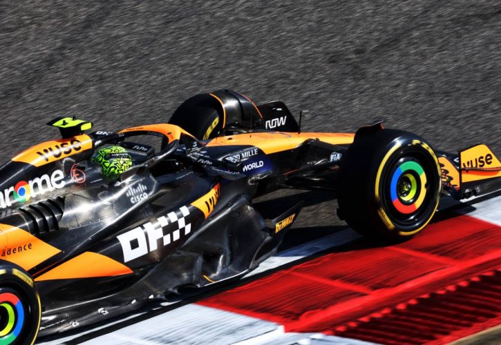 Lando Norris (GBR) McLaren MCL38. 29.02.2024. Formula 1 World Championship, Rd 1, Bahrain Grand Prix, Sakhir, Bahrain, Practice Day - www.xpbimages.com, EMail: requests@xpbimages.com © Copyright: Bearne / XPB Images