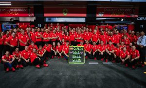 The Scuderia stands united: Forza Carlos!