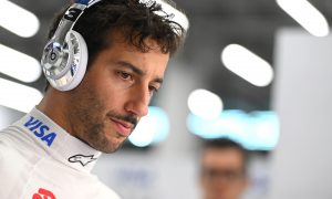Ricciardo keeping it ‘simple’ amid contract speculations