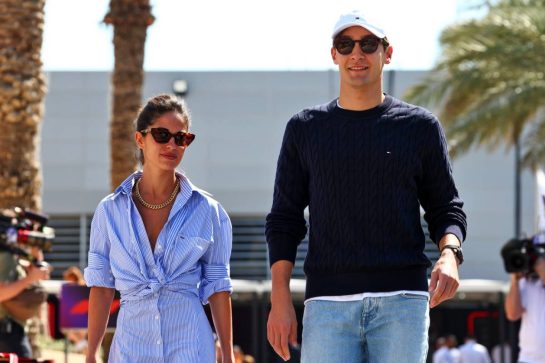 (L to R): Carmen Montero Mundt with her boyfriend George Russell (GBR) Mercedes AMG F1.
01.03.2024. Formula 1 World Championship, Rd 1, Bahrain Grand Prix, Sakhir, Bahrain, Qualifying Day.
- www.xpbimages.com, EMail: requests@xpbimages.com © Copyright: Coates / XPB Images