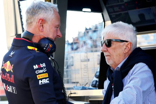(L to R): Jonathan Wheatley (GBR) Red Bull Racing Team Manager with Herbie Blash (GBR) FIA Permanent Senior Advisor to the FIA Race Directors.
01.03.2024. Formula 1 World Championship, Rd 1, Bahrain Grand Prix, Sakhir, Bahrain, Qualifying Day.
- www.xpbimages.com, EMail: requests@xpbimages.com © Copyright: Batchelor / XPB Images