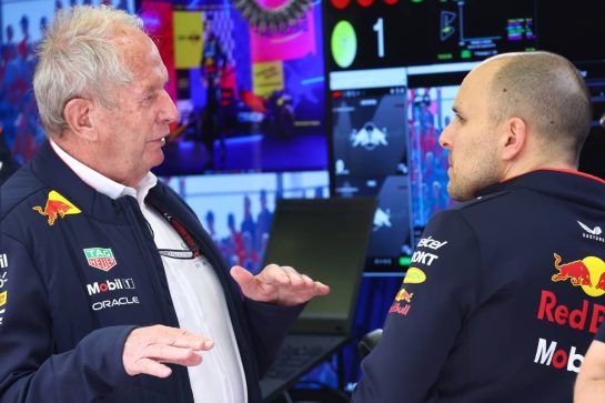 (L to R): Dr Helmut Marko (AUT) Red Bull Motorsport Consultant with Gianpiero Lambiase (ITA) Red Bull Racing Engineer.
01.03.2024. Formula 1 World Championship, Rd 1, Bahrain Grand Prix, Sakhir, Bahrain, Qualifying Day.
- www.xpbimages.com, EMail: requests@xpbimages.com © Copyright: Batchelor / XPB Images