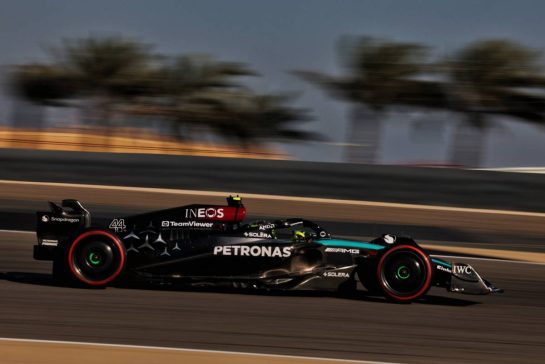 Lewis Hamilton (GBR) Mercedes AMG F1 W15.
01.03.2024. Formula 1 World Championship, Rd 1, Bahrain Grand Prix, Sakhir, Bahrain, Qualifying Day.
- www.xpbimages.com, EMail: requests@xpbimages.com © Copyright: Staley / XPB Images