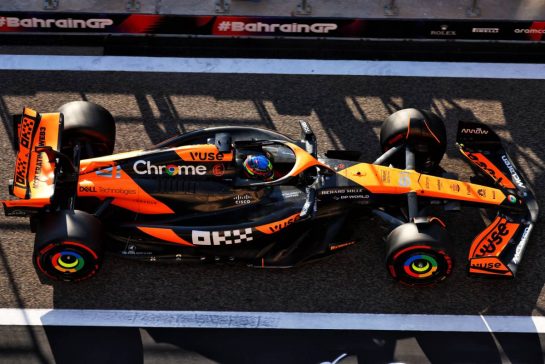Oscar Piastri (AUS) McLaren MCL38.
01.03.2024. Formula 1 World Championship, Rd 1, Bahrain Grand Prix, Sakhir, Bahrain, Qualifying Day.
- www.xpbimages.com, EMail: requests@xpbimages.com © Copyright: Coates / XPB Images