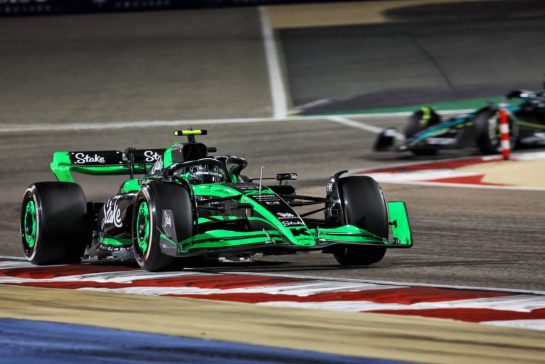 Zhou Guanyu (CHN) Sauber C44.
02.03.2024. Formula 1 World Championship, Rd 1, Bahrain Grand Prix, Sakhir, Bahrain, Race Day.
- www.xpbimages.com, EMail: requests@xpbimages.com © Copyright: Bearne / XPB Images