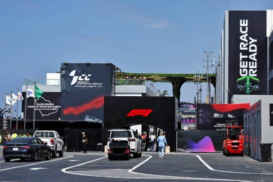 Circuit atmosphere.
06.03.2024. Formula 1 World Championship, Rd 2, Saudi Arabian Grand Prix, Jeddah, Saudi Arabia, Preparation Day.
- www.xpbimages.com, EMail: requests@xpbimages.com © Copyright: Moy / XPB Images