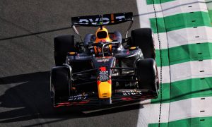 Saudi Arabian GP: Verstappen leads tight field in opening practice