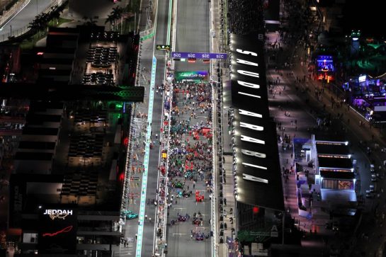 The grid before the start of the race.
09.03.2024. Formula 1 World Championship, Rd 2, Saudi Arabian Grand Prix, Jeddah, Saudi Arabia, Race Day.
- www.xpbimages.com, EMail: requests@xpbimages.com © Copyright: Moy / XPB Images