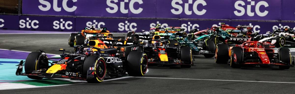 Max Verstappen (NLD) Red Bull Racing RB20 leads at the start of the race. 09.03.2024. Formula 1 World Championship, Rd 2, Saudi Arabian Grand Prix, Jeddah, Saudi Arabia, Race Day. - www.xpbimages.com, EMail: requests@xpbimages.com © Copyright: Bearne / XPB Images