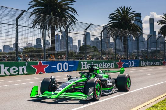 Valtteri Bottas (FIN) Sauber C44.
22.03.2024. Formula 1 World Championship, Rd 3, Australian Grand Prix, Albert Park, Melbourne, Australia, Practice Day.
- www.xpbimages.com, EMail: requests@xpbimages.com © Copyright: Bearne / XPB Images