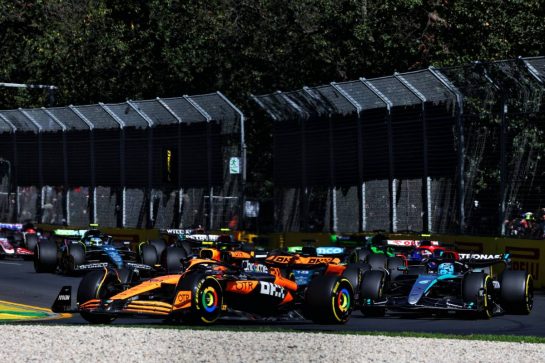 Oscar Piastri (AUS) McLaren MCL38 at the start of the race.
24.03.2024. Formula 1 World Championship, Rd 3, Australian Grand Prix, Albert Park, Melbourne, Australia, Race Day.
- www.xpbimages.com, EMail: requests@xpbimages.com © Copyright: Charniaux / XPB Images