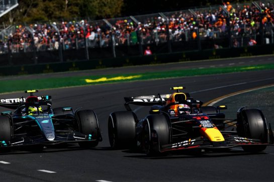 Sergio Perez (MEX) Red Bull Racing RB20 and Lewis Hamilton (GBR) Mercedes AMG F1 W15.
24.03.2024. Formula 1 World Championship, Rd 3, Australian Grand Prix, Albert Park, Melbourne, Australia, Race Day.
- www.xpbimages.com, EMail: requests@xpbimages.com © Copyright: Batchelor / XPB Images