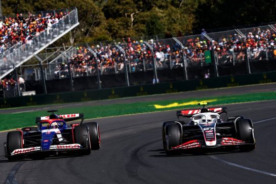 Daniel Ricciardo (AUS) RB VCARB 01 and Nico Hulkenberg (GER) Haas VF-24 battle for position.
24.03.2024. Formula 1 World Championship, Rd 3, Australian Grand Prix, Albert Park, Melbourne, Australia, Race Day.
- www.xpbimages.com, EMail: requests@xpbimages.com © Copyright: Batchelor / XPB Images