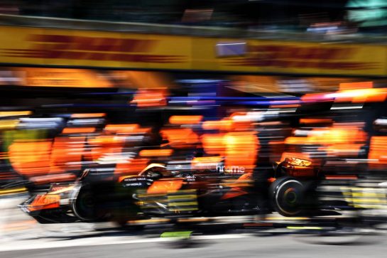 Oscar Piastri (AUS) McLaren MCL38 makes a pit stop.
24.03.2024. Formula 1 World Championship, Rd 3, Australian Grand Prix, Albert Park, Melbourne, Australia, Race Day.
- www.xpbimages.com, EMail: requests@xpbimages.com © Copyright: Batchelor / XPB Images