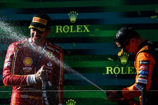 Carlos Sainz Jr (ESP), Scuderia Ferrari Lando Norris (GBR), McLaren F1 Team 
24.03.2024. Formula 1 World Championship, Rd 3, Australian Grand Prix, Albert Park, Melbourne, Australia, Race Day.
- www.xpbimages.com, EMail: requests@xpbimages.com © Copyright: Charniaux / XPB Images