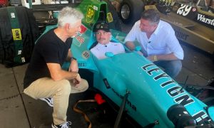 Honorary Aussie Bottas warms up for Melbourne at AMF