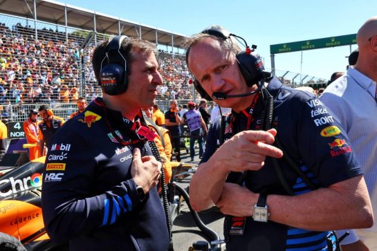 (L to R): Pierre Wache (FRA) Red Bull Racing Technical Director with Paul Monaghan (GBR) Red Bull Racing Chief Engineer on the grid.
24.03.2024. Formula 1 World Championship, Rd 3, Australian Grand Prix, Albert Park, Melbourne, Australia, Race Day.
- www.xpbimages.com, EMail: requests@xpbimages.com © Copyright: Batchelor / XPB Images