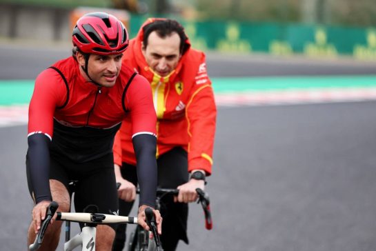 Carlos Sainz Jr (ESP) Ferrari rides the circuit.
04.04.2024. Formula 1 World Championship, Rd 4, Japanese Grand Prix, Suzuka, Japan, Preparation Day.
- www.xpbimages.com, EMail: requests@xpbimages.com © Copyright: Moy / XPB Images