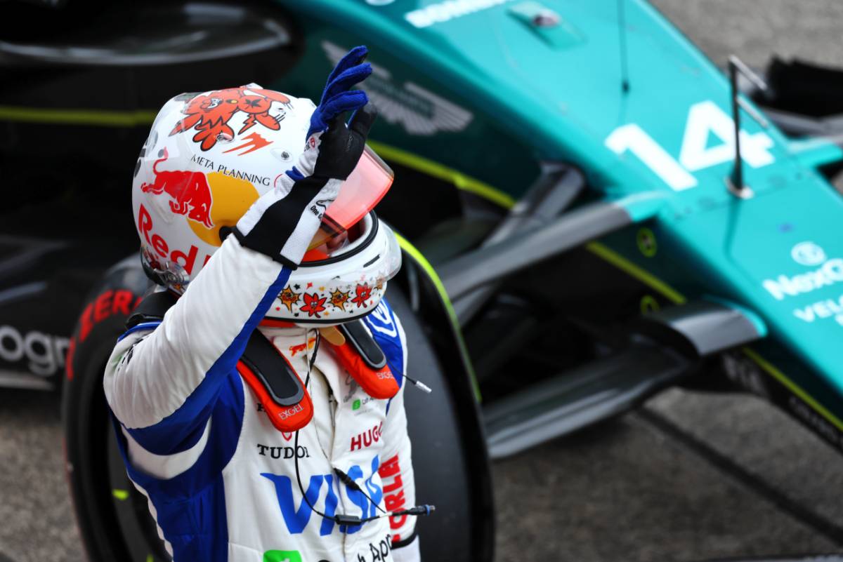 Yuki Tsunoda (JPN) RB celebrates in qualifying parc ferme. 06.04.2024. Formula 1 World Championship, Rd 4, Japanese Grand Prix, Suzuka, Japan, Qualifying Day. - www.xpbimages.com, EMail: requests@xpbimages.com © Copyright: Coates / XPB Images