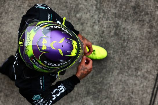 Lewis Hamilton (GBR) Mercedes AMG F1 in qualifying parc ferme.
06.04.2024. Formula 1 World Championship, Rd 4, Japanese Grand Prix, Suzuka, Japan, Qualifying Day.
- www.xpbimages.com, EMail: requests@xpbimages.com © Copyright: Coates / XPB Images