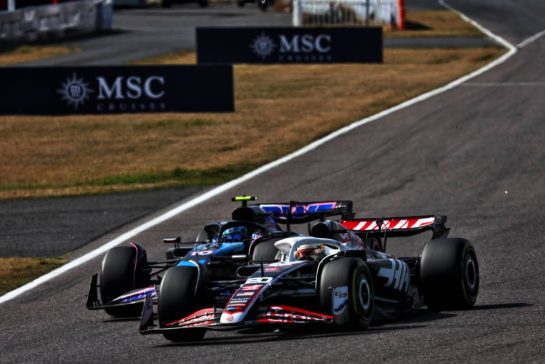 Kevin Magnussen (DEN) Haas VF-24 and Pierre Gasly (FRA) Alpine F1 Team A524 battle for position.
07.04.2024. Formula 1 World Championship, Rd 4, Japanese Grand Prix, Suzuka, Japan, Race Day.
- www.xpbimages.com, EMail: requests@xpbimages.com © Copyright: Batchelor / XPB Images