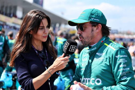 Fernando Alonso (ESP) Aston Martin F1 Team on the grid.
07.04.2024. Formula 1 World Championship, Rd 4, Japanese Grand Prix, Suzuka, Japan, Race Day.
- www.xpbimages.com, EMail: requests@xpbimages.com © Copyright: Moy / XPB Images