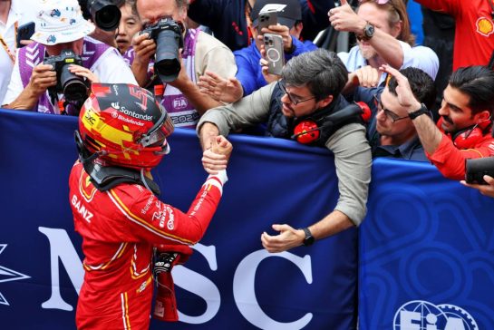 Carlos Sainz Jr (ESP) Ferrari celebrates his third position with the team in parc ferme.
07.04.2024. Formula 1 World Championship, Rd 4, Japanese Grand Prix, Suzuka, Japan, Race Day.
- www.xpbimages.com, EMail: requests@xpbimages.com © Copyright: Moy / XPB Images