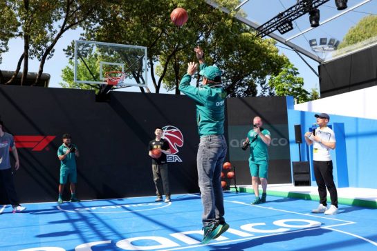 Fernando Alonso (ESP) Aston Martin F1 Team plays basketball in the paddock.
18.04.2024. Formula 1 World Championship, Rd 5, Chinese Grand Prix, Shanghai, China, Preparation Day.
- www.xpbimages.com, EMail: requests@xpbimages.com © Copyright: Rew / XPB Images