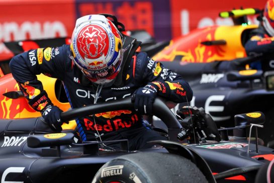 Race winner Max Verstappen (NLD) Red Bull Racing RB20 in parc ferme.
21.04.2024. Formula 1 World Championship, Rd 5, Chinese Grand Prix, Shanghai, China, Race Day.
- www.xpbimages.com, EMail: requests@xpbimages.com © Copyright: Bearne / XPB Images