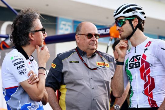 (L to R): Laurent Mekies (FRA) RB Technical Director with Luca Colajanni (ITA) Pirelli Motorsport Media Relations Advisor and Antonio Giovinazzi (ITA) Ferrari Reserve Driver.
02.05.2024. Formula 1 World Championship, Rd 6, Miami Grand Prix, Miami, Florida, USA, Preparation Day.
- www.xpbimages.com, EMail: requests@xpbimages.com © Copyright: Coates / XPB Images