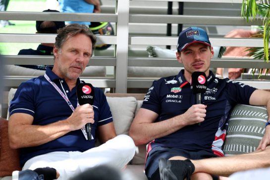 (L to R): Mike Hezemans (NLD) Viaplay Presenter with Max Verstappen (NLD) Red Bull Racing.
04.05.2024. Formula 1 World Championship, Rd 6, Miami Grand Prix, Miami, Florida, USA, Sprint and Qualifying Day.
- www.xpbimages.com, EMail: requests@xpbimages.com © Copyright: Moy / XPB Images