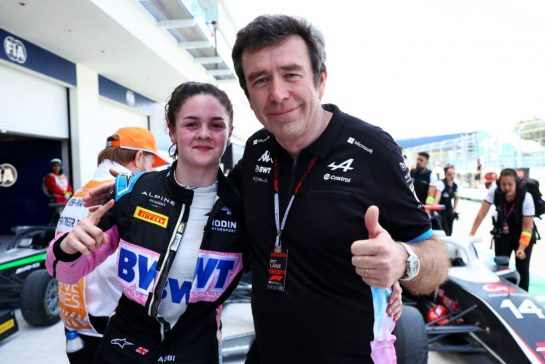 (L to R): Race winner Abbi Pulling (GBR) Rodin Motorsport celebrates in parc ferme with Bruno Famin (FRA) Alpine Motorsports Vice President and Alpine F1 Team Team Principal.
04.05.2024. FIA Formula Academy, Rd 2, Race 1, Miami, Florida, USA, Saturday.
- www.xpbimages.com, EMail: requests@xpbimages.com Copyright: XPB Images
