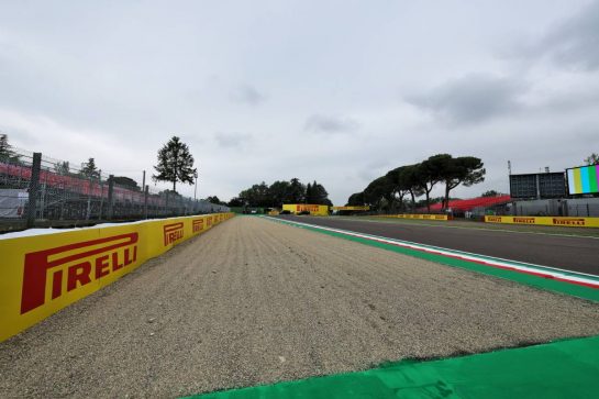 Circuit atmosphere - Gravel run off at Turn 14-15 Variante Alta.
16.05.2024. Formula 1 World Championship, Rd 7, Emilia Romagna Grand Prix, Imola, Italy, Preparation Day.
- www.xpbimages.com, EMail: requests@xpbimages.com © Copyright: Staley / XPB Images