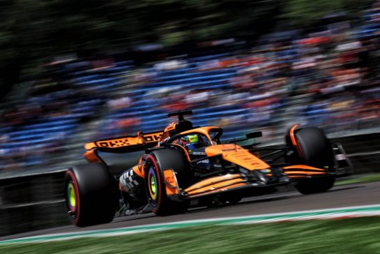 Oscar Piastri (AUS) McLaren MCL38.
18.05.2024. Formula 1 World Championship, Rd 7, Emilia Romagna Grand Prix, Imola, Italy, Qualifying Day.
- www.xpbimages.com, EMail: requests@xpbimages.com © Copyright: Staley / XPB Images