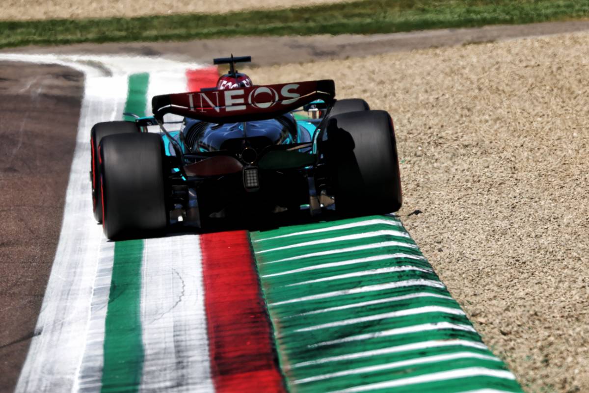 <div>Mercedes insist they're still making progress at Imola</div>