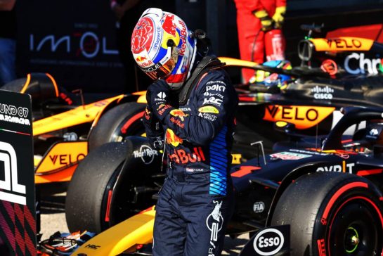Max Verstappen (NLD) Red Bull Racing celebrates his pole position in qualifying parc ferme.
18.05.2024. Formula 1 World Championship, Rd 7, Emilia Romagna Grand Prix, Imola, Italy, Qualifying Day.
- www.xpbimages.com, EMail: requests@xpbimages.com © Copyright: Batchelor / XPB Images