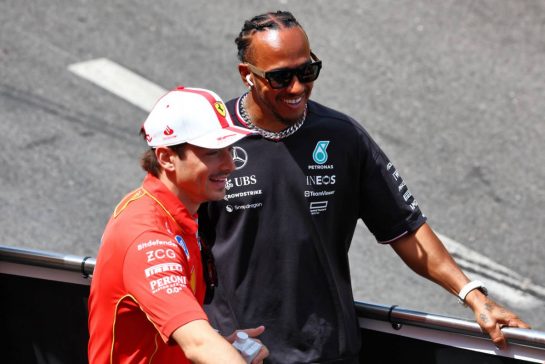 (L to R): Charles Leclerc (MON) Ferrari and Lewis Hamilton (GBR) Mercedes AMG F1 on the drivers' parade.
26.05.2024. Formula 1 World Championship, Rd 8, Monaco Grand Prix, Monte Carlo, Monaco, Race Day.
 - www.xpbimages.com, EMail: requests@xpbimages.com © Copyright: Coates / XPB Images