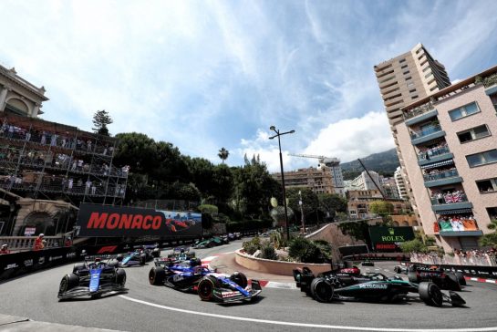 Yuki Tsunoda (JPN) RB VCARB 01 and Alexander Albon (THA) Williams Racing FW46 at the start of the race.
26.05.2024. Formula 1 World Championship, Rd 8, Monaco Grand Prix, Monte Carlo, Monaco, Race Day.
- www.xpbimages.com, EMail: requests@xpbimages.com © Copyright: Moy / XPB Images