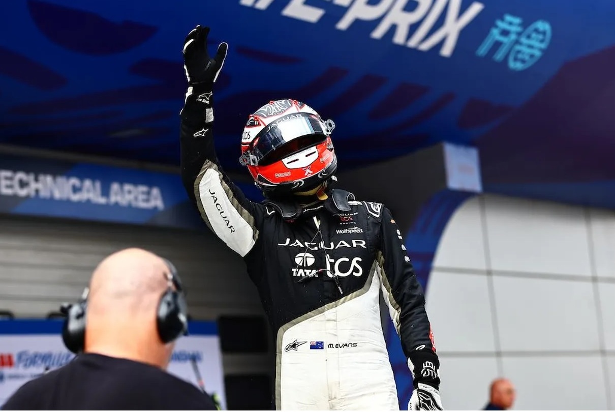 Evans steals thrilling Shanghai E-Prix win with last-lap pass