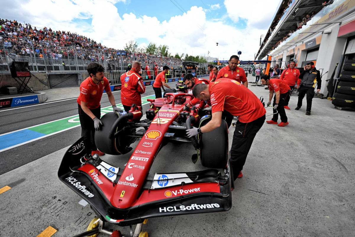 Carlos Sainz Jr (ESP) Ferrari SF-24 in the pits.
08.06.2024. Formula 1 World Championship, Rd 9, Canadian Grand Prix, Montreal, Canada, Qualifying Day.
- www.xpbimages.com, EMail: requests@xpbimages.com © Copyright: Price / XPB Images